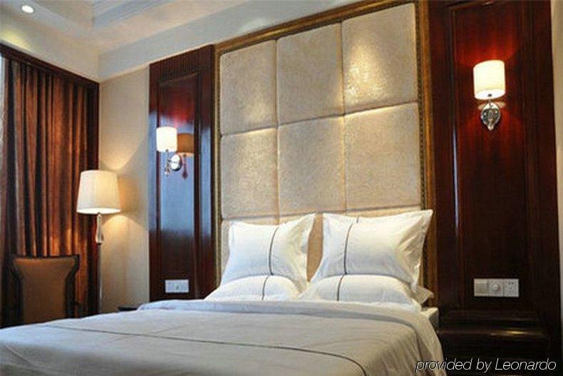 Borman Hotel Guangzhou Panyu Qiaonan Aoyuan Plaza Exterior foto