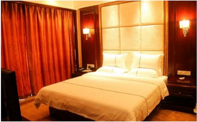 Borman Hotel Guangzhou Panyu Qiaonan Aoyuan Plaza Exterior foto